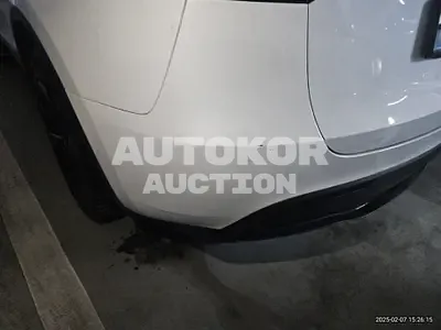 2022, Tesla / Model Y, unknown