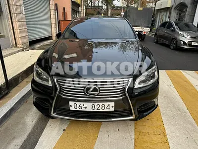 2015, Lexus / LS 460, 273142 км., gas