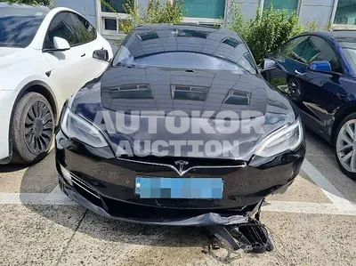 2018, Tesla / Model S, 295632 км., electric, 100 куб.см.
