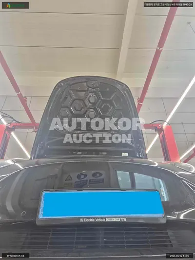 2020, Tesla / Model 3, VIN: 5YJ3E1EB5LF726098, 98557 км., electric, 1 куб.см.