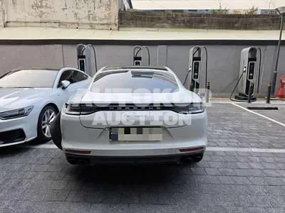 2021, Porsche / Panamera, 63370 км., gas