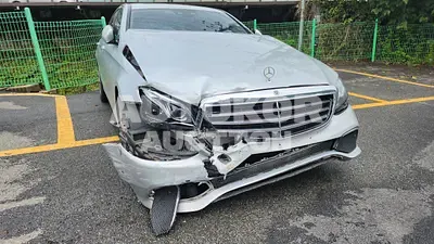 2018, Mercedes-Benz / E 300, VIN: WDDZF4JB4JA401470, 350000 км., gas