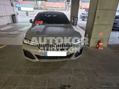 2022, BMW / 530e, 65956 км., hybrid