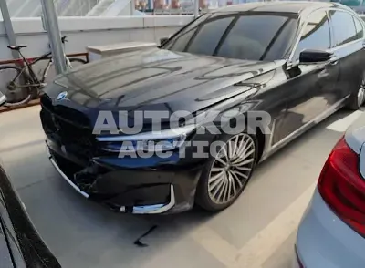 2021, BMW / 740, VIN: WBA7T4103MCF07829, 42222 км., gas