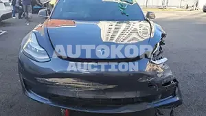 2020, Tesla / Model 3, VIN: 5YJ3E1EB9LF649316, 240000 км., electric