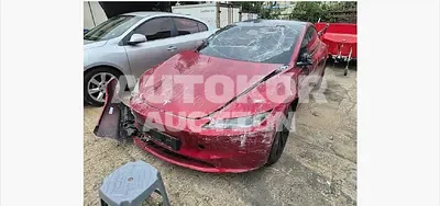 2025, Tesla / Model 3, VIN: LRW3E7EK1SC507599, 9496 км., electric