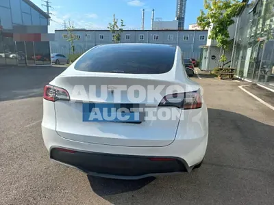 2024, Tesla / Model Y, VIN: LRWYGCFS6RC424543, 15443 км., electric