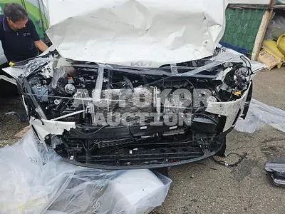 2024, Kia / Sportage, VIN: KNAPV81BHRK348469, gas