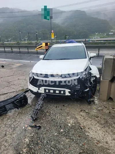 2023, Kia / Sportage, 112082 км., hybrid, 1600 куб.см.