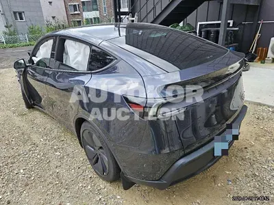2026, Tesla / Model Y, electric