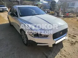 2016, Jaguar / XE, VIN: KNABX511BGT442450, diesel