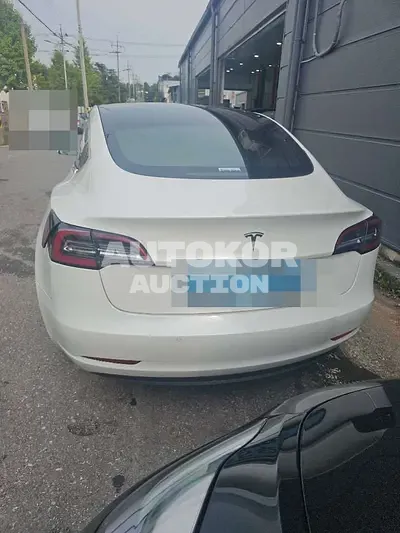 2019, Tesla / Model 3, 169700 км., electric