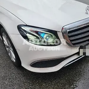2019, Mercedes-Benz / E 300, unknown