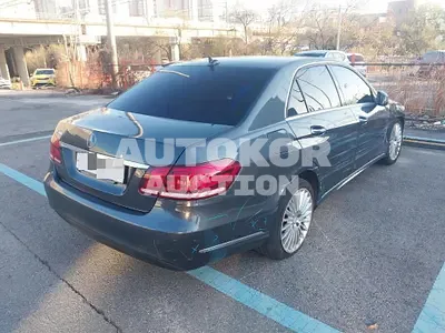 2015, Mercedes-Benz / E 300, 163277 км., gas
