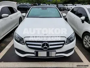 2016, Mercedes-Benz / E 300, 70000 км., gas, 1991 куб.см.
