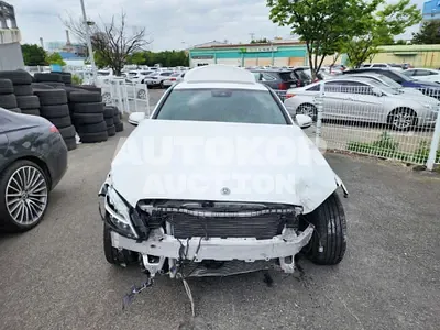 2020, Mercedes-Benz / C 200, VIN: WDDWF8AB1LR555729, 15453 км., gas