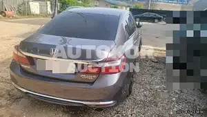 2017, Honda / Accord, VIN: 1HGCR2680HA515735, 100000 км., gas