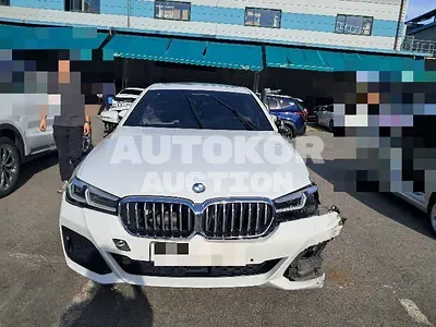 2022, BMW / 523, 56242 км., diesel