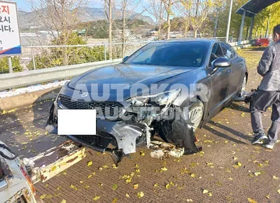 2020, Kia / Stinger, VIN: KNAE351ADLS073427, 126295 км., gas