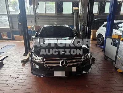 2019, Mercedes-Benz / E 300, 54733 км., gas, 1991 куб.см.