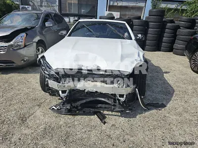 2017, Mercedes-Benz / c63, VIN: WDDWK8GB4HF480424, 60996 км., gas