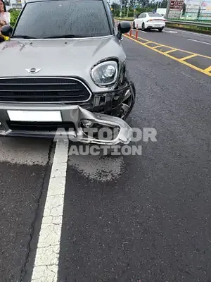 2017, MINI / Countryman, VIN: WMWYT9100J3D76856, 246305 км., diesel