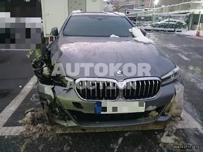 2022, BMW / 520, 38000 км., gas