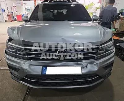 2021, Volkswagen / Tiguan, VIN: WVGZZZ5NZLM176217, diesel