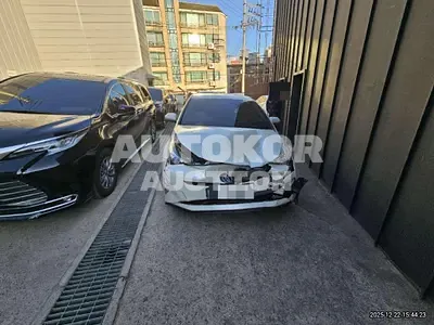 2017, Toyota / Prius, 153011 км., gas