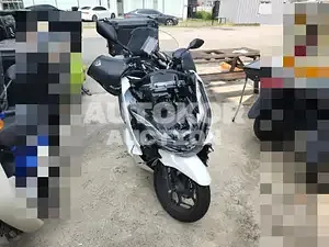 2022, BMW / 125, gas