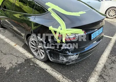 2021, Tesla / Model 3, VIN: 5YJ3E1EBXMF947150, 36181 км., electric