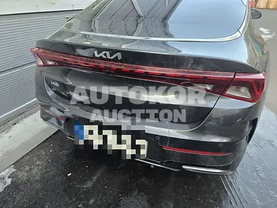 2023, BMW / B5, 20427 км., gas, 1999 куб.см.