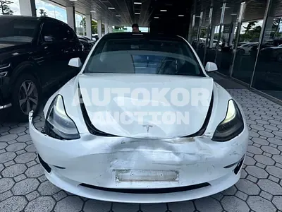 2021, Tesla / Model 3, VIN: 5YJ3E1EB4MF024713, 51806 км., electric