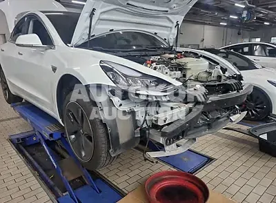 2020, Tesla / Model 3, VIN: 5YJ3E1EA7LF810141, electric