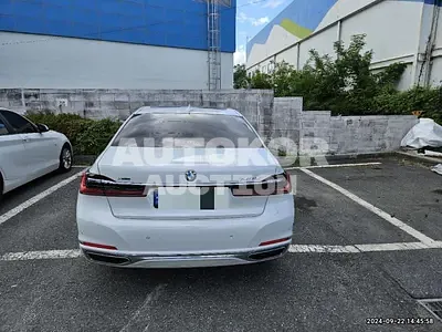 2021, BMW / 740, 71105 км., gas