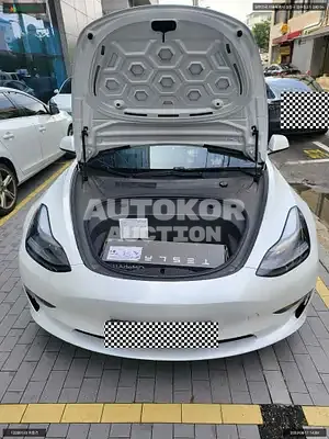 2021, Tesla / Model 3, VIN: 5YJ3E1EB8MF892577, electric