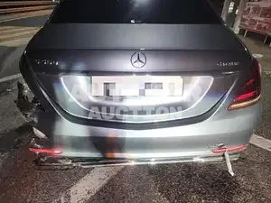 2019, Mercedes-Benz / S 560, 225000 км., gas