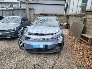2022, Volkswagen / ID.4, VIN: WVGZZZE2ZNP042949, 2513 км., electric