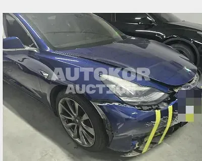 2020, Tesla / Model 3, 79307 км., electric, 307 куб.см.