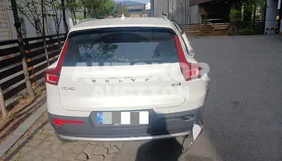 2025, Volvo / XC40, 6644 км., hybrid, 1969 куб.см.