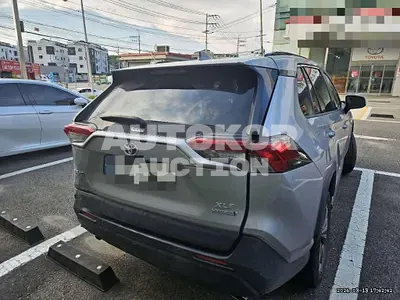2024, Toyota / RAV4, 37411 км., hybrid