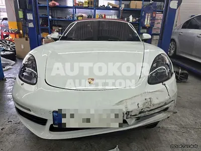 2021, Porsche / 718, 20317 км., gas