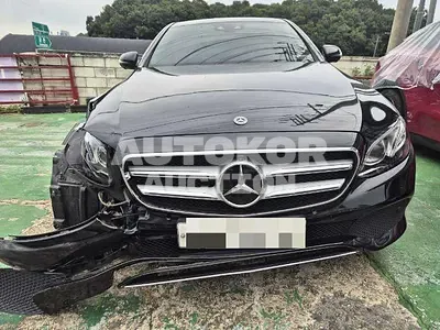 2017, Mercedes-Benz / E 300, 156199 км., gas, 1991 куб.см.