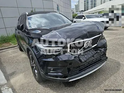 2020, Volvo / XC40, 62000 км., gas