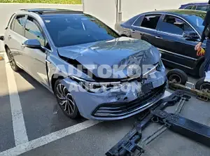 2022, Volkswagen / Golf, VIN: WVWZZZCDZNW123123, 19190 км., diesel