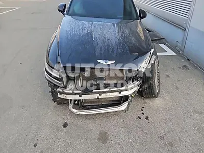 2022, Genesis / G80, 123524 км., gas, 3500 куб.см.