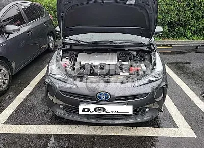 2020, Toyota / Prius, VIN: JTDKARFU2L3115349, 31797 км., hybrid