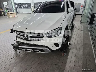 2021, Mercedes-Benz / GLC 300, VIN: W1N0G5DB5MF874070, hybrid