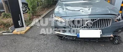 2023, Volvo / S90, VIN: LVYPT0622PP330327, 44484 км., gas
