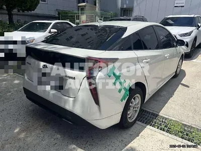 2017, Toyota / Prius, 109675 км., hybrid